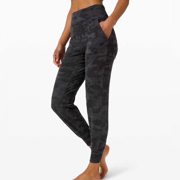 lululemon athletica Pants - Lululemon Align Jogger 28" Incognito Camo Multi Grey
size 8